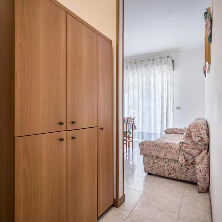 Della Bilancia 4 Apartment *